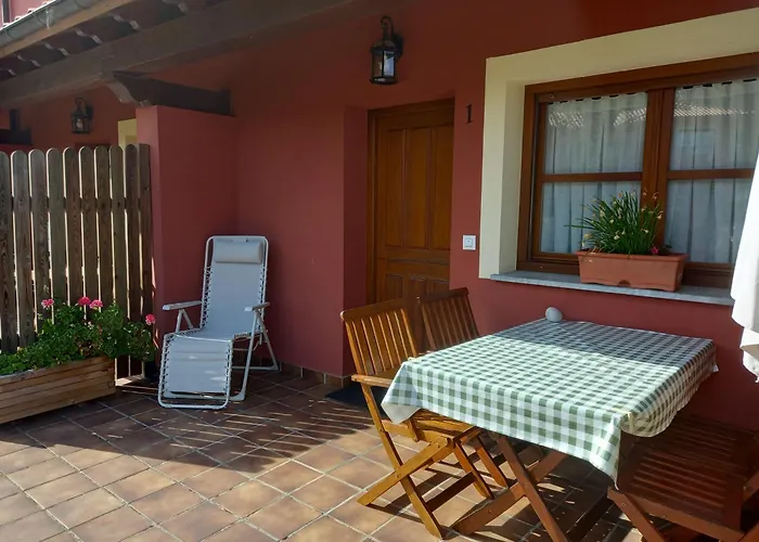 Apartamentos Rurales Llagumelon